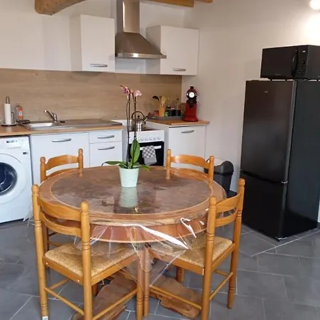 בית נופש Maison Au Calme Chelles (Oise)